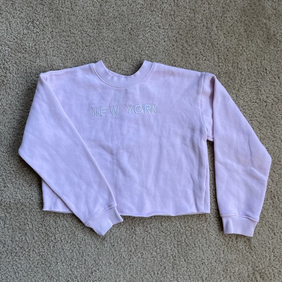 Forever 21 Other - *LAST CHANCE* 4/$10 F21 Girls Pink Crop Lace Up Sweatshirt NEW YORK (med 9/10)
